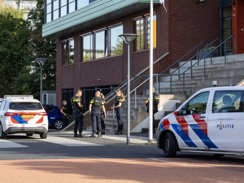 Politie onderzoekt dreiging richting school aan Kornhoenlaan
