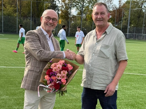 Gerenoveerde kunstgrasvelden VFC en VV Zwaluwen geopend