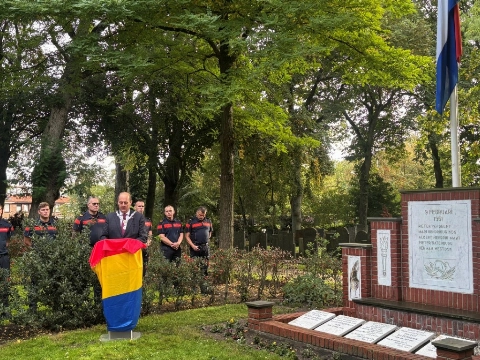 Vlaardingen staat stil bij vijf brandweermannen van olieramp 1951