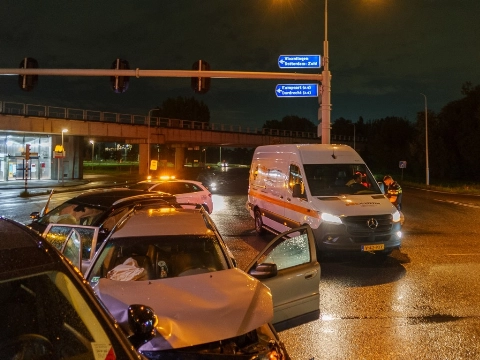 Vrouw aangehouden voor rijden onder invloed na ongeval op Vlaardingerdijk