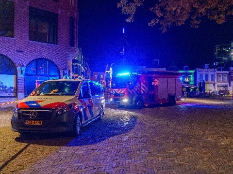 Gezin overnacht elders na explosie bij kapper Westhavenkade