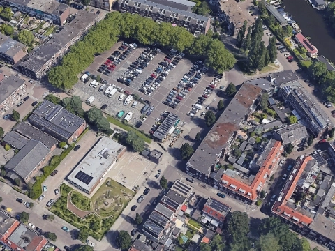 D66 praat met Marktbuurt over school aan Broekweg
