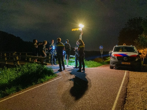 Grap over telefoon in water zorgt voor grote inzet hulpdiensten