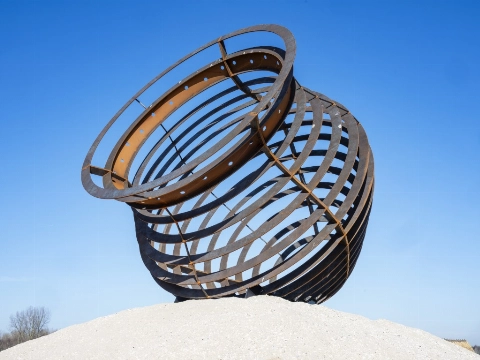 Nieuw kunstwerk in de Broekpolder: Aardewerk