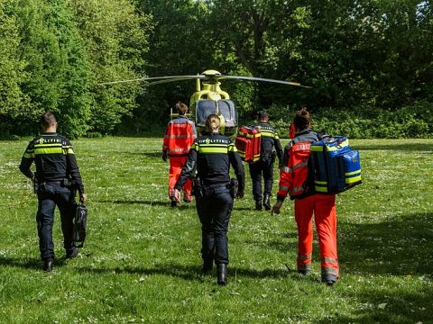 Traumahelikopter naar medische noodsituatie Sparrendal