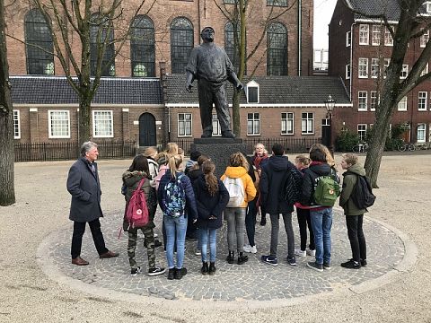 Bezoek brugklassen aan Joods Cultureel Kwartier Amsterdam