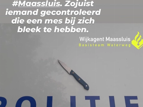 Mes van straat door preventief fouilleren