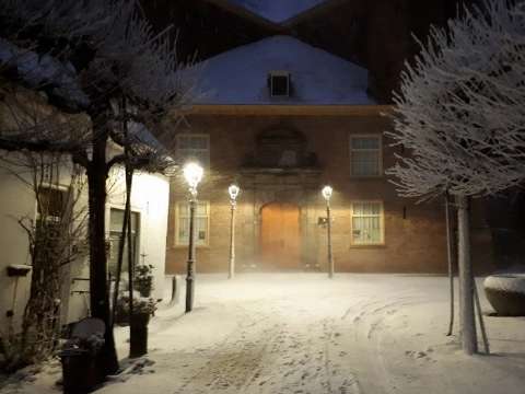 Beleef de Kerstnachtdienst in eigen huis