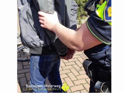 Man bedreigt ex-vriendin met groot mes