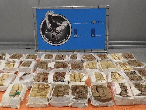Douane onderschept 1686 kilo coca&iuml;ne