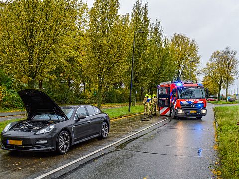 Rokende Porsche op Westlandseweg blijkt onverzekerd