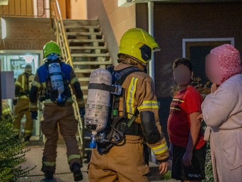Bewoners op straat om gaslucht in Vlaardingen