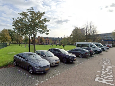 Zorgen om verkeersveiligheid rond wissellocatie scholen
