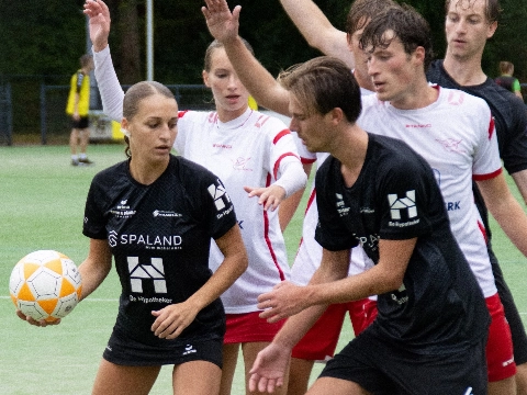 CKC Maassluis trotseert regen en onweer: knappe zege op Albatros