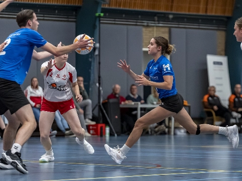 Maassluis boekt overtuigende thuisoverwinning op IJsselvogels