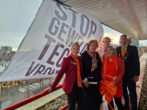 Ook Maassluis steunt actie Orange the World