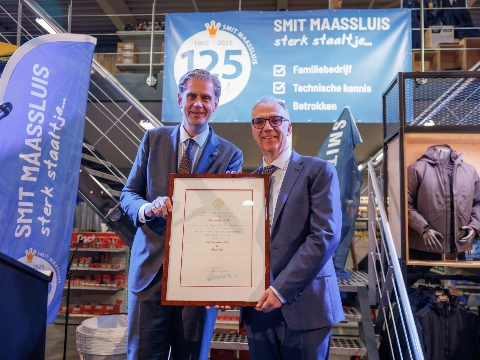 Smit Maassluis viert 125-jarig bestaan met predicaat Hofleverancier