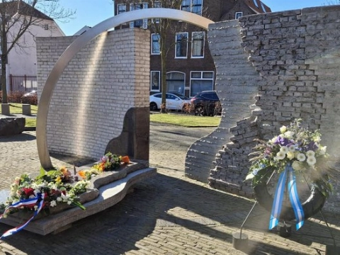 Herdenking bombardement Maassluis