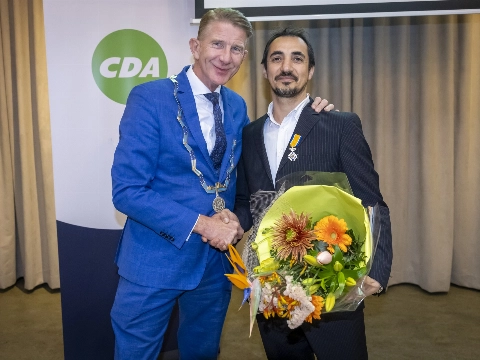 Koninklijke Onderscheiding voor voormalig raadslid Mehmet Çiçek