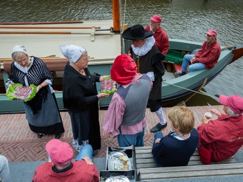 Maassluise trekschuit naar Delft - en terug