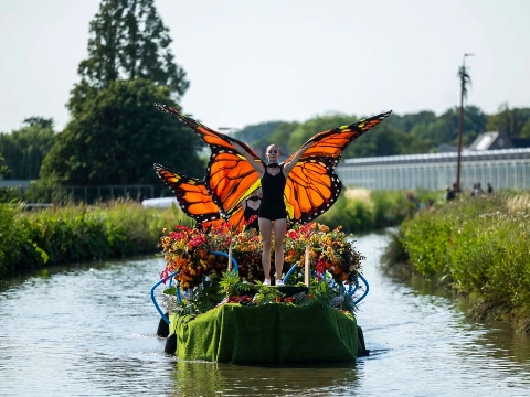 Varend Corso begint met 'Maassluis-dag'