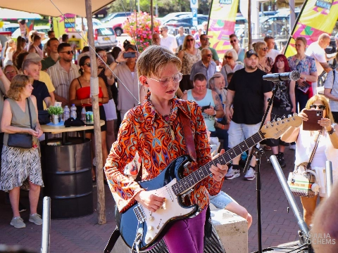 Drukbezocht Stadskaravaan festival op het Van HogendorpKwartier