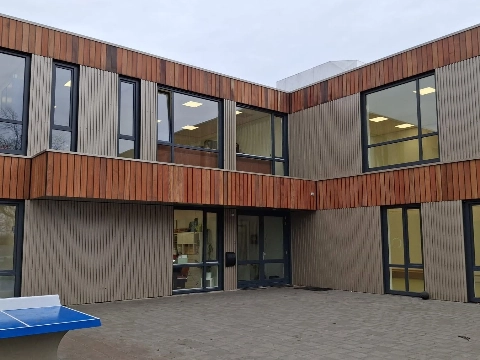 Klankbordgroep maakt bezwaar tegen uitbreiding school Richard Hollaan