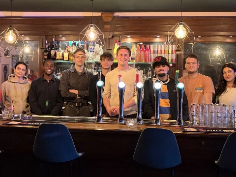 Maassluise jongeren blijven liever in de stad - met betere horeca