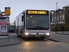 Staking busvervoer - Bussen Hoekse Lijn rijden wel