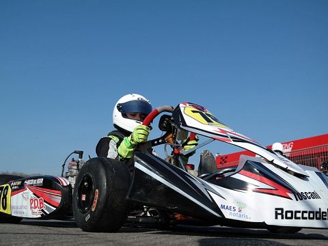 Sterke seizoenstart kartkampioenschap Rocco de Heer