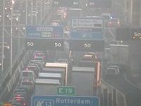 Verkeer loopt vast op ruit Rotterdam