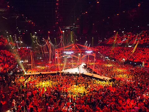Provincie steunt songfestivalwens Den Haag en Rotterdam