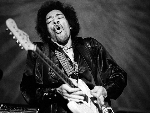 Beroemde foto’s van Jimi Hendrix vijftig jaar na zijn dood in Schiedam