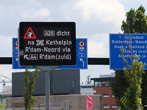 A20 dicht, omleiding via Rotterdam-Zuid