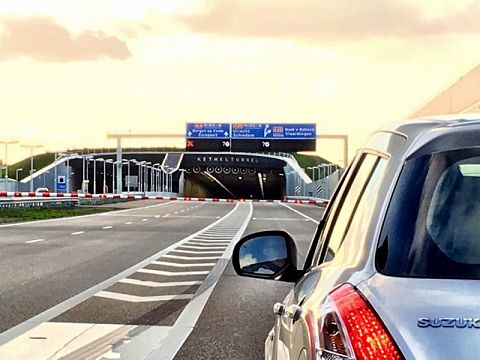 Schiedam vraagt minister actie tegen verkeersinfarct Kethelplein
