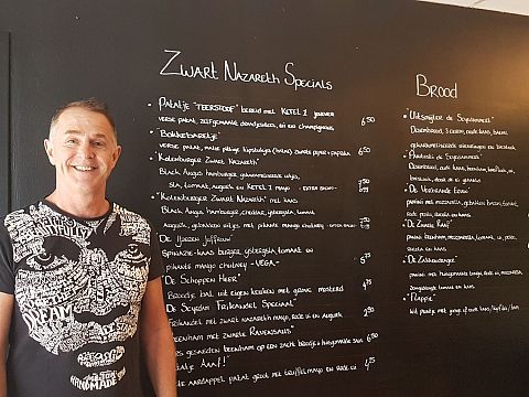 Toen de ideeën gingen borrelen: Snack & Bar Zwart Nazareth