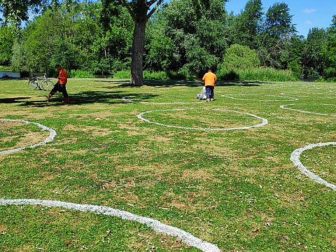 Beatrixpark en Maasboulevard krijgen ook hun cirkels in het gras