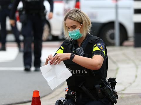 Politie op zoek naar maaltijdbezorger en andere getuigen schieten Spoorstraat