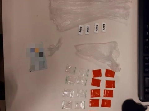 Vermoedelijke drugsrunner aangehouden