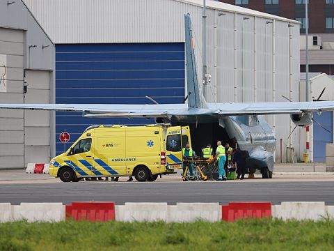 Ierse luchtmacht haalt baby op uit Rotterdam