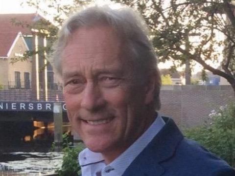 Arie Villerius ligt met Corona in Franciscus