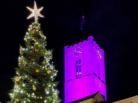 Kerken verwelkomen nieuwe jaar met luiden van klokken