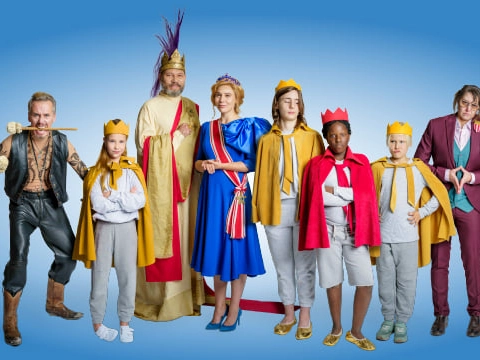 Niet naar theater, in plaats daarvan verfilmde voorstelling