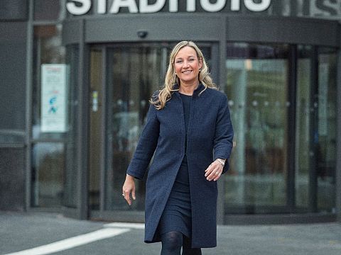 Caroline Bos nieuwe gemeentesecretaris/directeur Schiedam