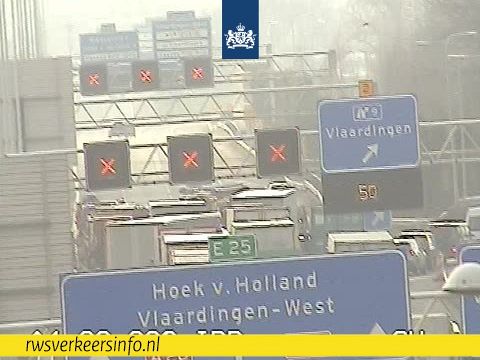 A20 dicht na ongeval bij Vlaardingen