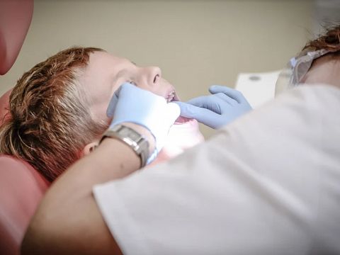 Meer dan helft van peuters gaat niet naar tandarts