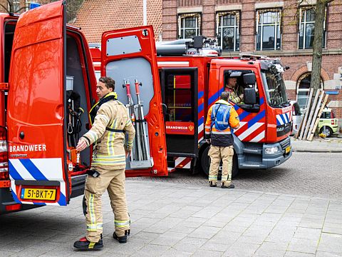 Schiedamse brandweerduikers assisteren in Rotterdam