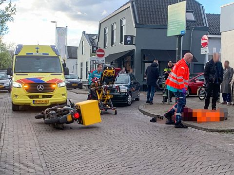 Scooterrijder gewond na ongeluk op Groenelaan