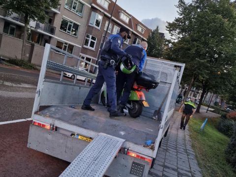 Scooterdief verwondt vrouw in Vlaardingen