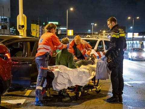 Gewonde en twee auto's total loss na ongeval